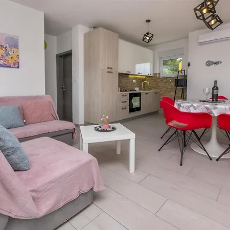 Cvita Apartman *